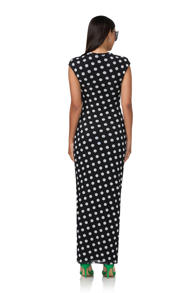 women's maxi length t-shirt shaped dress with capped sleeve in diagonal dot print