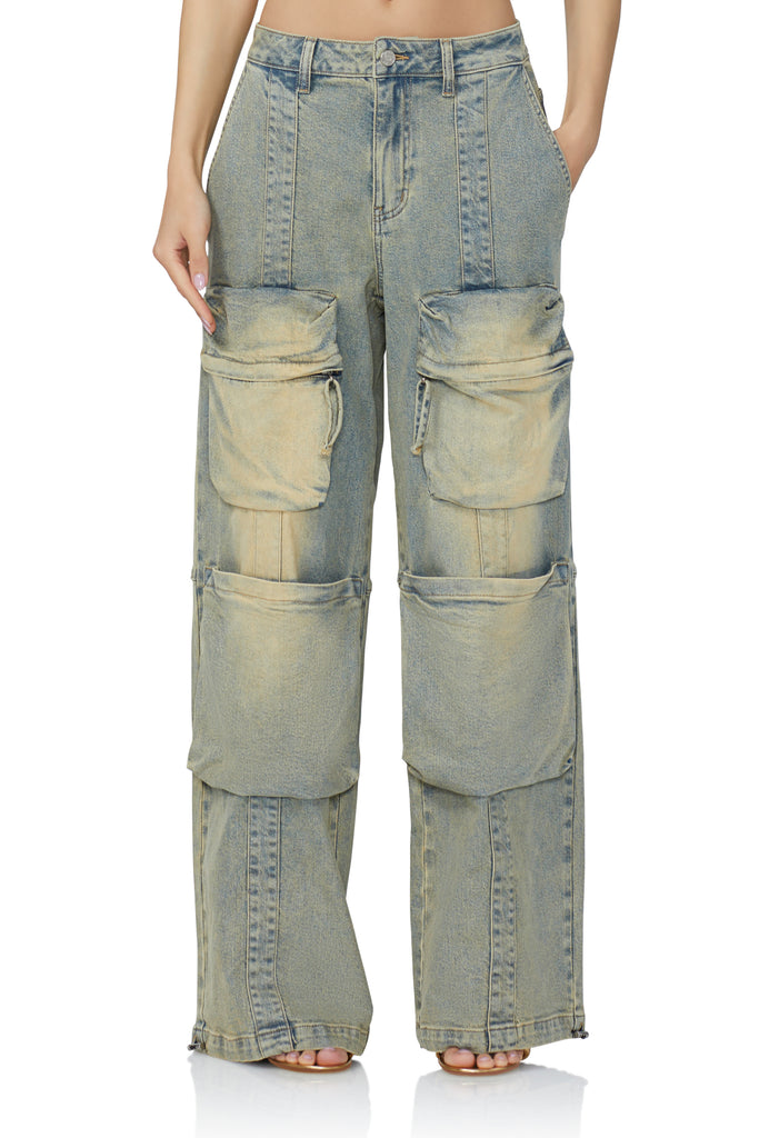 women's low rise wide leg cargo denim in mellow tint wash