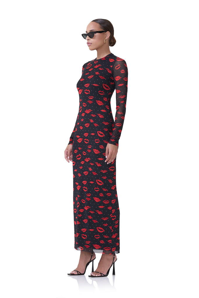 women's maxi length long sleeve dress with crew shape neckline in rouge kiss print